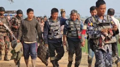 29 Myanmar border guards again take shelter in Bangladesh